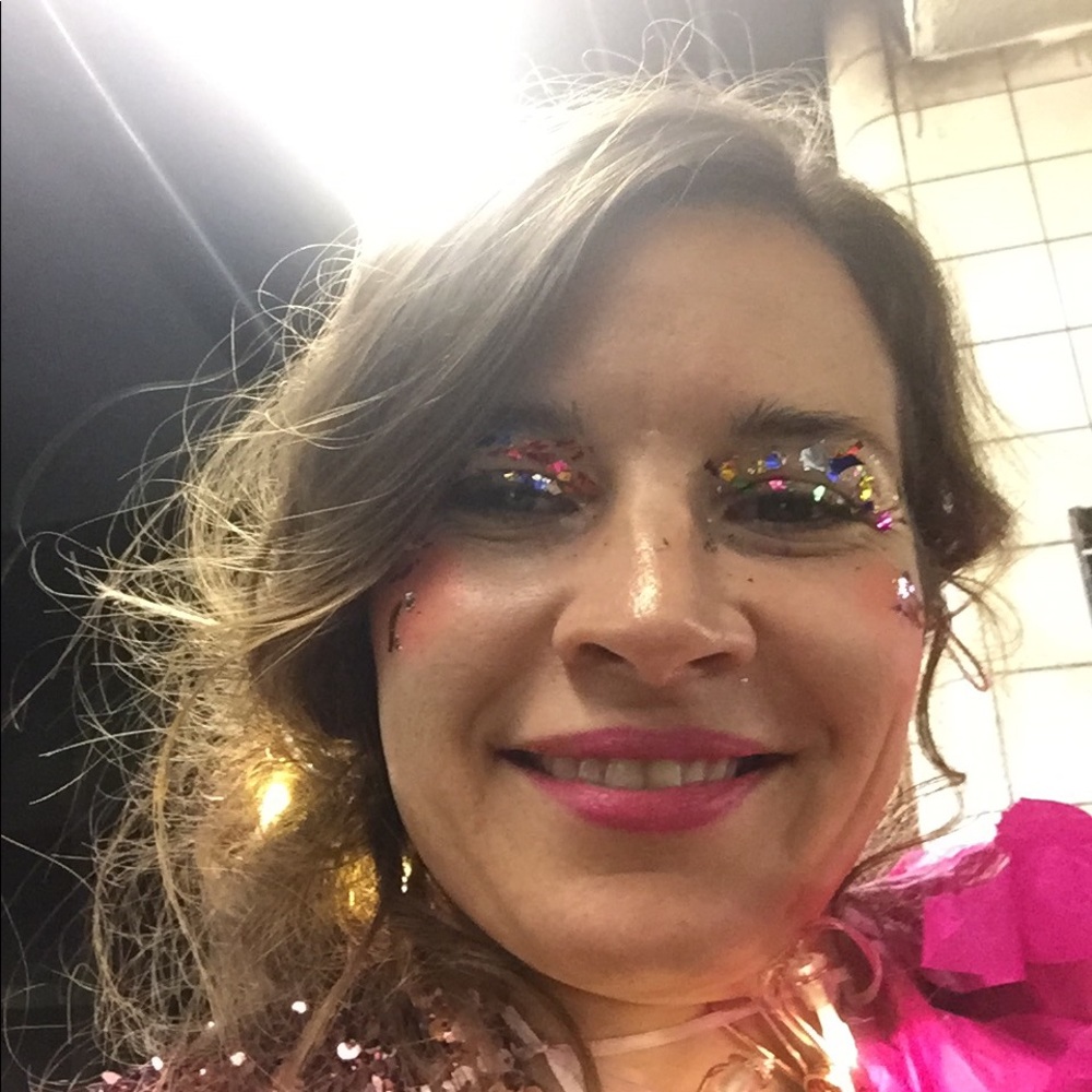 Meet your Posher, Caroline